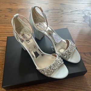Badgley Mischka White Crystal Embellished Block Heel Sandals